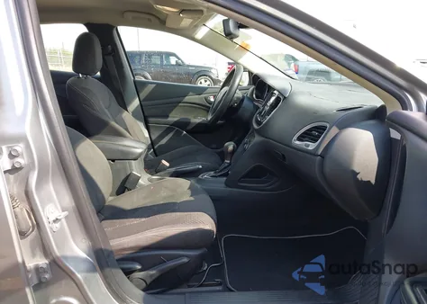 2015 Dodge Dart Sxt z USA, uszkodzony, nr VIN 1C3CDFBB6FD308718